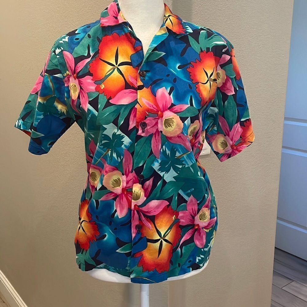 Hullo Hattie The Hawaiian Original Button Up Shirt